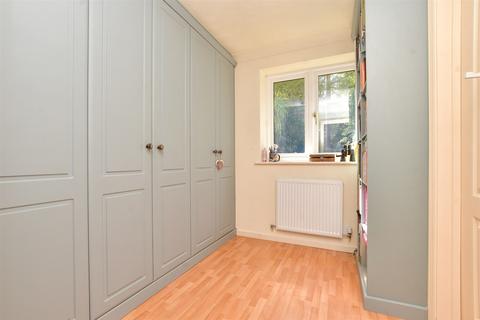 25 Abercorn Close, South Croydon, CR2 8TG