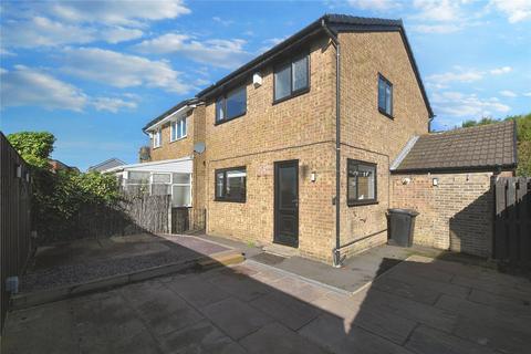 10 Bradford Road, Tingley, Wakefield, WF3 1JZ