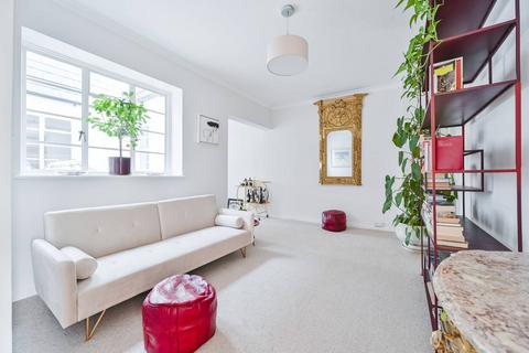 2 bedroom flat to rent, Harley Street, Marylebone, London, W1G