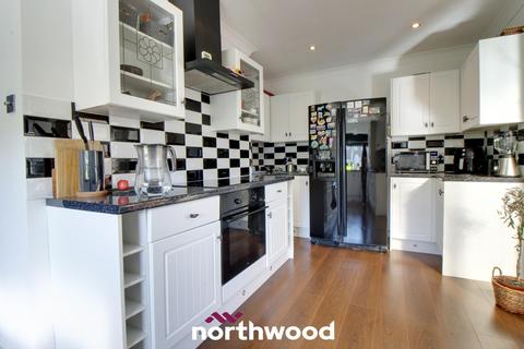 22 Alwyn Road, Thorne, Doncaster, DN8 5JQ