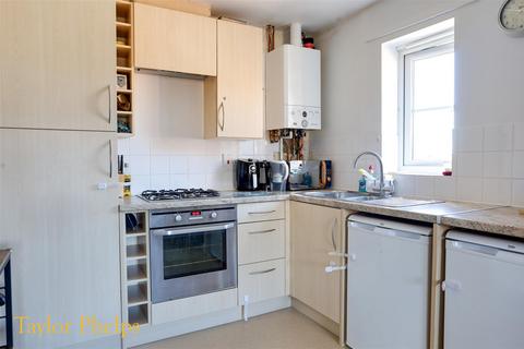 1 bedroom apartment for sale, Lady Margaret Gardens, Ware SG12