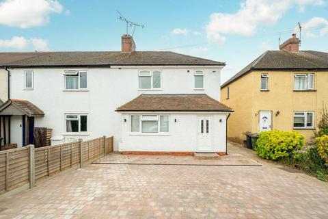 3 bedroom end of terrace house to rent, Canterbury Road, Stoughton, Guildford, GU2