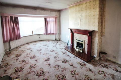 2 bedroom semi-detached bungalow for sale, Kennerleigh Walk, Leeds LS15