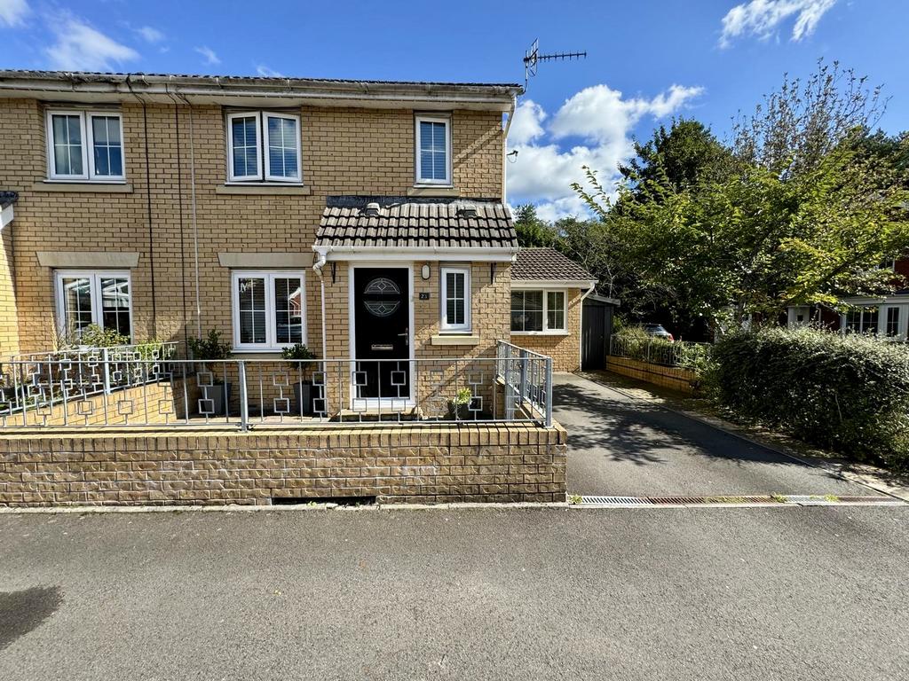 Pentrebach, Merthyr Tydfil CF48 3 bed semidetached house for sale £