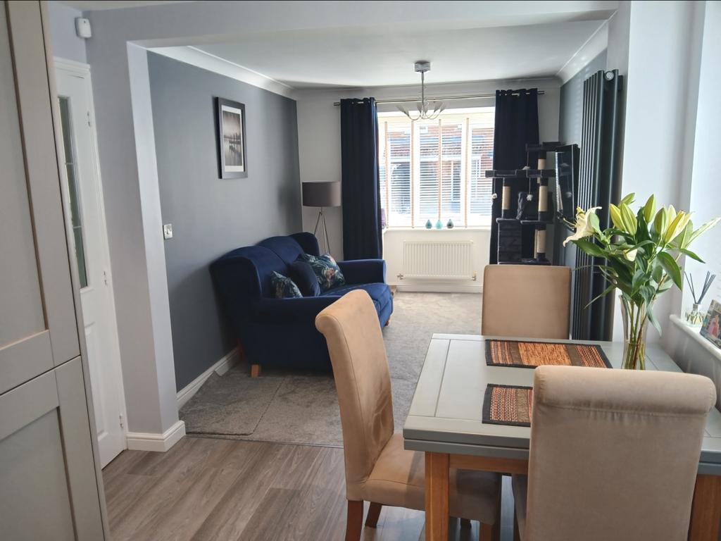 Dining kitchen through to family room