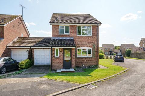 3 bedroom detached house for sale, Paddock Close, South Wonston, SO21