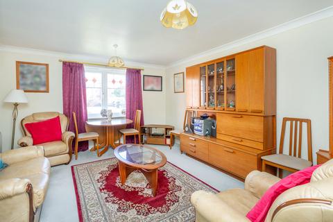 2 bedroom flat for sale, York YO32