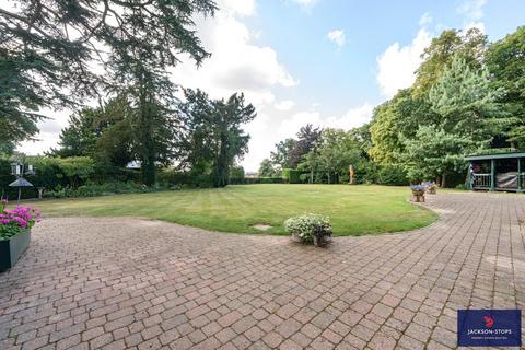 4 bedroom detached house for sale, Woodlands Court, Watford, Northampton, Northamptonshire, NN6