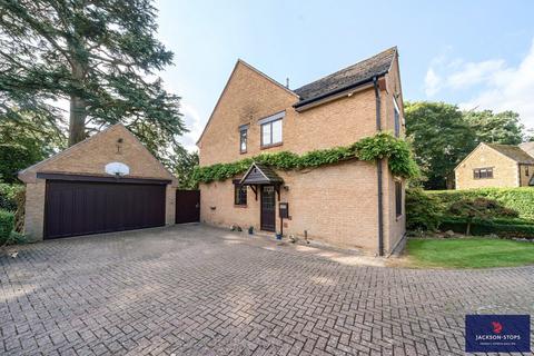 4 bedroom detached house for sale, Woodlands Court, Watford, Northampton, Northamptonshire, NN6