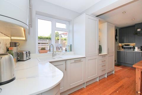 13 Park Close, Bingley, BD16 4EW
