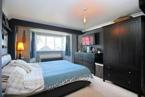 13 Park Close, Bingley, BD16 4EW