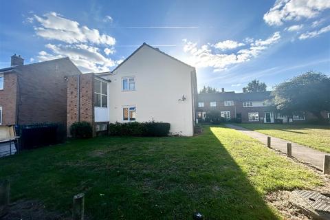 2 bedroom apartment to rent, Potters Field, Harlow