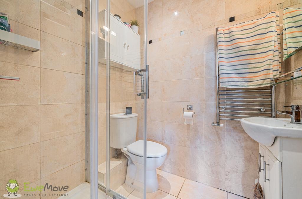 Ensuite Bedroom Two