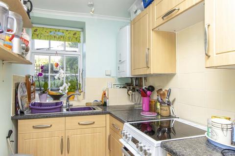 2 bedroom flat to rent, Chandos Road, Bristol BS6