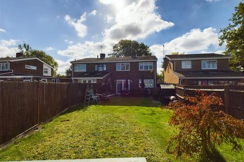 3 bedroom semi-detached house for sale, Ifield Drive, Crawley RH11