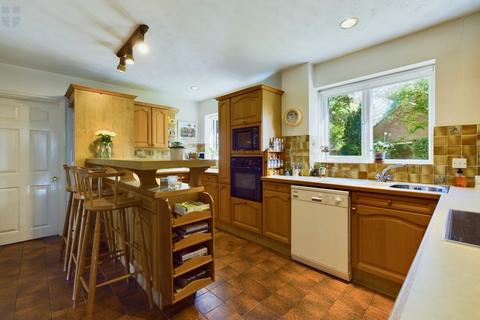 4 bedroom detached house for sale, The Pightle, Oving