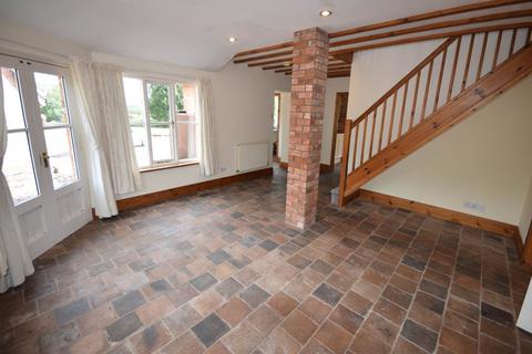 4 bedroom detached house to rent, Kidnal, Malpas, Cheshire