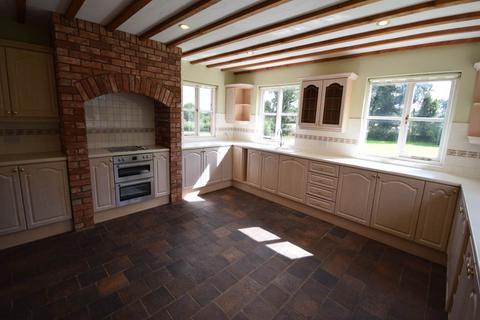 4 bedroom detached house to rent, Kidnal, Malpas, Cheshire