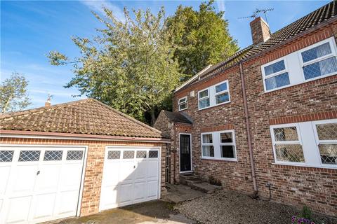 3 Burns Way, Clifford, Wetherby, LS23 6TA