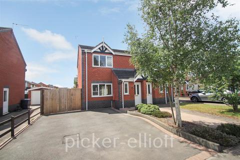 3 bedroom semi-detached house to rent, Livia Close, Hinckley LE10