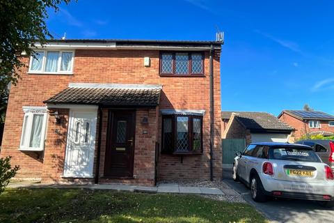 2 bedroom semi-detached house to rent, 10 Swindon Close, Giltbrook, NG16 2WD