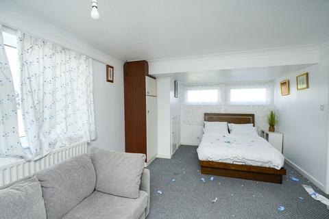 74 Felstead Way, Luton, LU2 7LJ