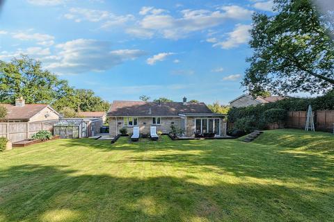 3 bedroom detached bungalow for sale, Quarr Place, Ryde, PO33 4EW