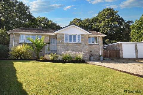 3 bedroom detached bungalow for sale, Quarr Place, Ryde, PO33 4EW