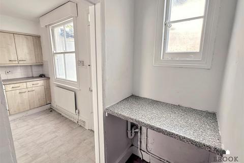 7 Bath Road, Eastbourne, BN21 4UA
