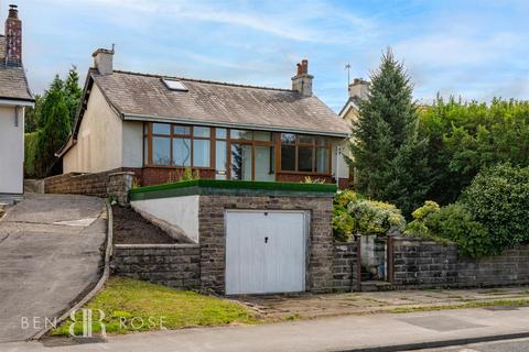 2 bedroom detached bungalow for sale, Blackburn Road, Chorley