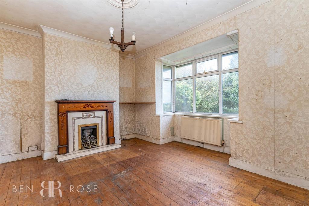 Blackburn Road, Chorley 2 bed detached bungalow for sale £170,000