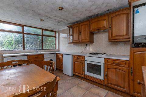 2 bedroom detached bungalow for sale, Blackburn Road, Chorley