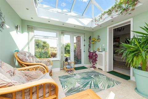 75 Nursery Road, Meopham, Gravesend, DA13 0NE