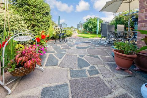 75 Nursery Road, Meopham, Gravesend, DA13 0NE