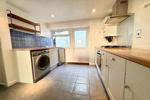 2 bedroom terraced house to rent, 118 Church Street, , Kingsbridge