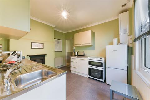 2 bedroom maisonette for sale, College Road, Colliers Wood SW19