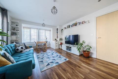 1 bedroom apartment for sale, Wren Lane, Ruislip, Middlesex