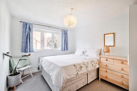 1 Stracey Road, London, E7 0HQ