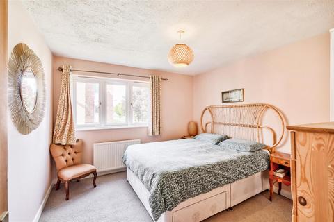 1 Stracey Road, London, E7 0HQ
