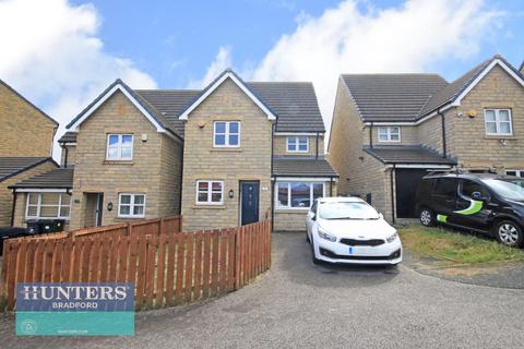 4 bedroom detached house for sale, Whitehead Close, (S), Laisterdyke, Bradford, West Yorkshire, BD4 8AS