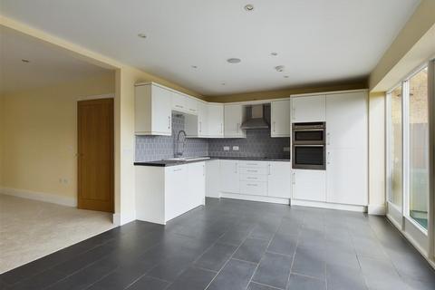 11 Pearsons Yard, Swinton, Malton, YO17 6TF