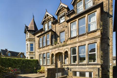 2 bedroom flat to rent, Kings Road, Harrogate, HG1