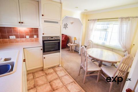 2 bedroom static caravan for sale, Fairholme Park, Newark NG22