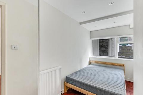 1 bedroom apartment to rent, Dennington Park Road, West Hampstead, NW6