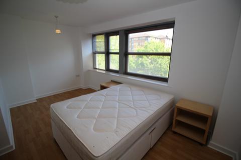 2 bedroom apartment to rent, Montana House, 136 Princess Street, Manchester, Greater Manchester, M1