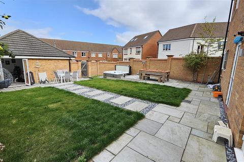 4 bedroom detached house for sale, Welland Gardens, Bingham