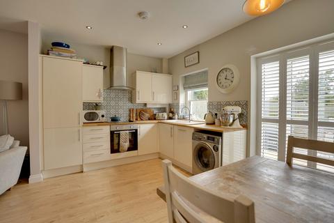 4 bedroom end of terrace house for sale, White Hart Lane, Ely CB7