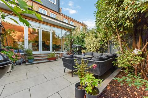 44 Ethelbert Road, London, SW20 8QE