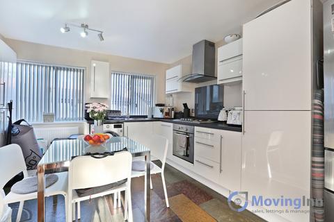 14 Lansdowne Wood Close, London, SE27 0BY