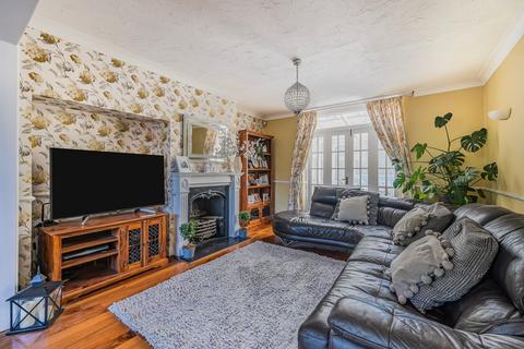 3 bedroom semi-detached house for sale, Markville Gardens, Caterham CR3